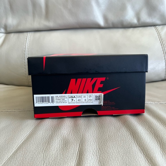 Air Jordan 1 OG Shadow 2.0 GS - Picture 6 of 10